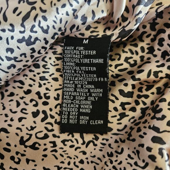 Miss Ashley by 26 International faux fur vest - size medium - Picture 7 of 7